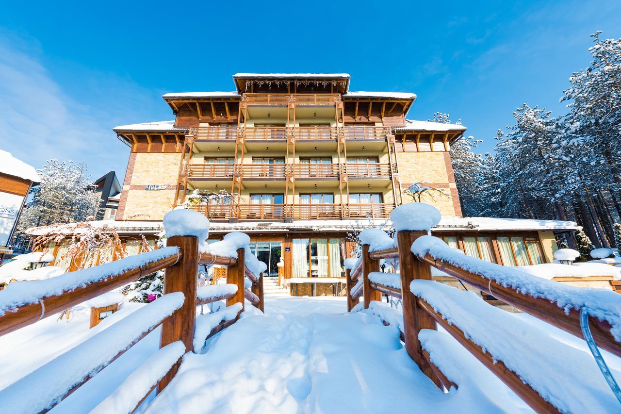 Hotel Iris ซลาตีบอร์ ภายนอก รูปภาพ